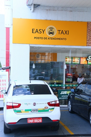 Central de atendimento do Easy Taxi fica na Avenida 85, em Goiânia | Foto: Fernando Leite/Jornal Opção