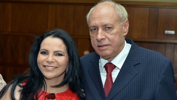 Deputado estadual Iso Moreira (PSDB) e a esposa, a ex-prefeita de Simolândia Ildete Gomes Ferreira | Foto: Carlos Costa / Assembleia Legislativo Goiás 