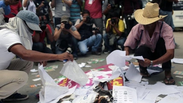 Manifestantes | Foto: Pedro Pardo (AFP)