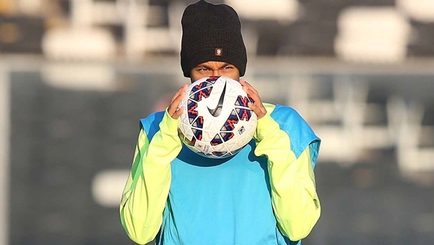 Neymar está entre os finalistas do prêmio Bola de Ouro 2015 | Foto: Rafael Ribeiro / CBF