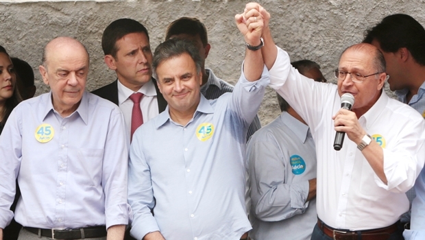 Senadores José Serra e Aécio Neves com o governador de São Paulo, Geraldo Alckmin : PSDB é preferência | Foto: Orlando Brito 