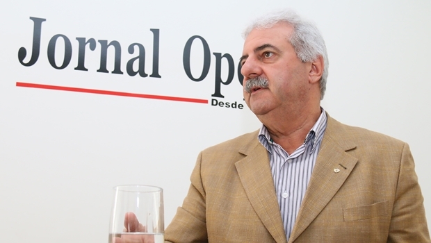 Diretor regional do Sicredi, Celso Figueira, inaugura nova unidade da cooperativa na capital nesta sexta-feira (3/7) | Foto: Fernando Leite / Jornal Opção