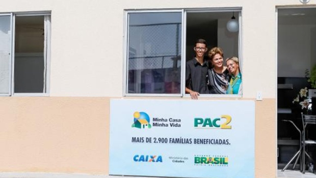Dilma Rousseff entrega unidades do Programa Minha Casa, Minha Vida, em Maricá | Foto: Ichiro Guerra/PR