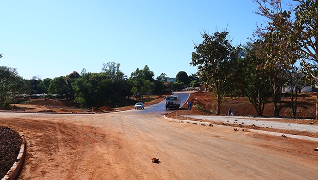 Prefeitura ajusta detalhes da continuação da Avenida Parque próxima ao Setor Novo Horizonte | Foto: Fernando Leite/Jornal Opção