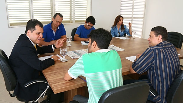 Vice-prefeito Agenor Mariano: “Até hoje não entrou nenhum dinheiro do governo estadual na Prefeitura de Goiânia” | Foto: Fernando Leite