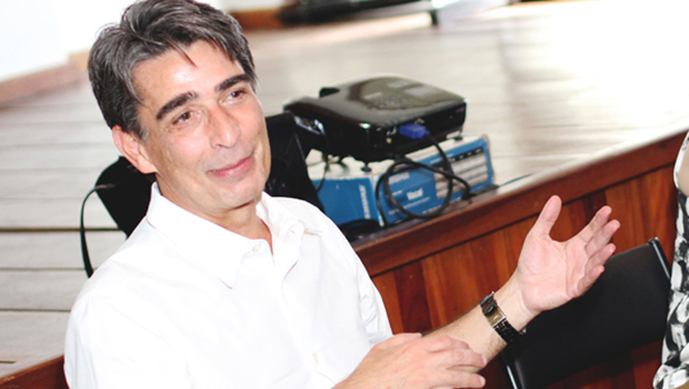 Diretor Aluizio Abranches: "Cinema não é só do diretor Eu participo desde o início até o último minuto e é um processo muito longo; leva quase um ano"