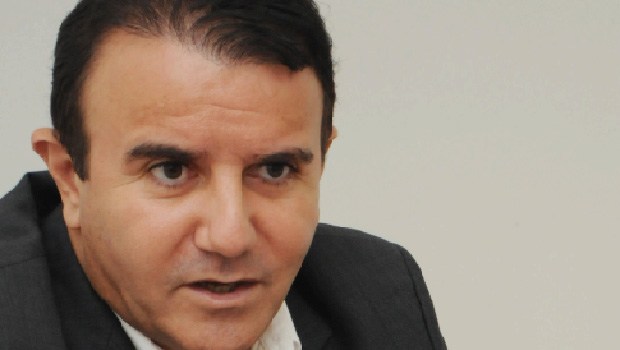 Deputado Eduardo Siqueira Campos: “Por que a passagem é tão cara?”
