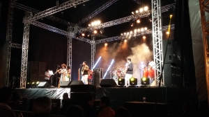 Banda de reggeae Flor D'Já encerrou o dia | Foto: Sarah Teófilo