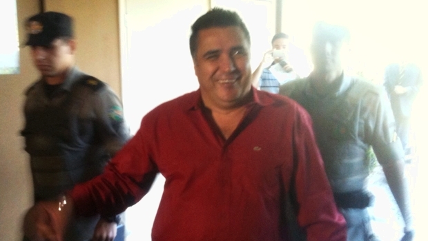 Ex-deputado chegou ao MP acompanhado de policiais e afirmou estar tranquilo | Foto: Marcello Dantas