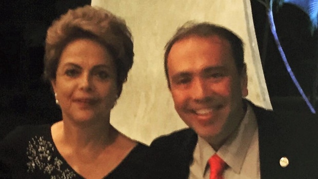 eduardo-machado-dilma-facebook-OK