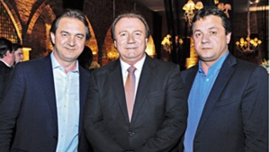 Wesley Batista (à direita), com os irmãos Joseley e Júnior Friboi | Foto: Reprodução