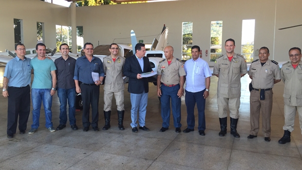 Governador entrega aeronave ao Corpo de Bombeiros | Foto: Ascom Bombeiros 