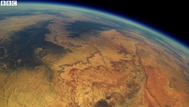 Imagem da Terra feita pelo equipamento da equipe de Stanford | Reprodução BBC
