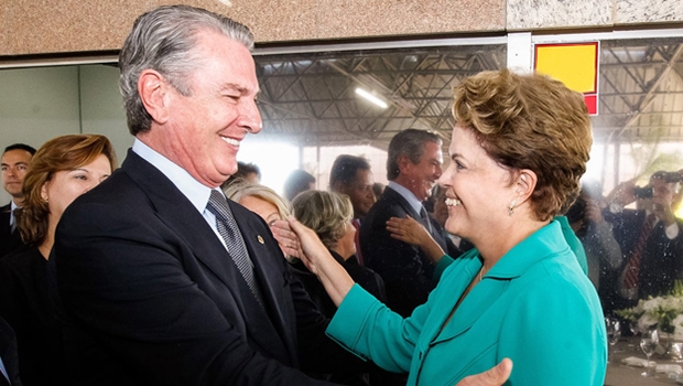 Fernando Collor e Dilma Rousseff: o primeiro sofreu impeachment, em 1992, e não houve instabilidade alguma; pelo contrário, a economia estabilizou-se com o Plano Real e voltou  a crescer. A segunda tenta sair do lugar, mas não consegue. A presidente paralisa o país