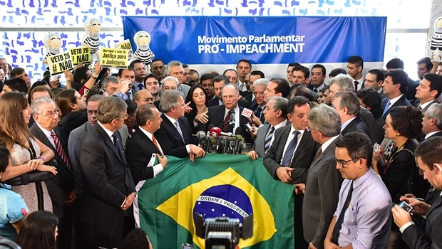 Prlamentares se reúnem para lançar movimento contra Dilma | Foto: Zeca Ribeiro / Câmara dos Deputados