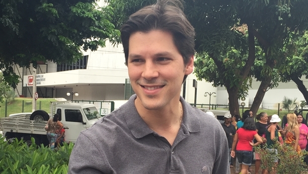 Daniel Vilela concede entrevista durante evento do PMDB | Foto: Alexandre Parrode / Jornal Opção 