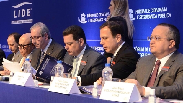 Eduardo Cunha participa do fórum, em Goiânia, ao lado do governador Marconi Perillo 