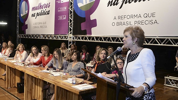 Senadora Marta Suplicy em discurso | Foto: Rodrigo Cabral