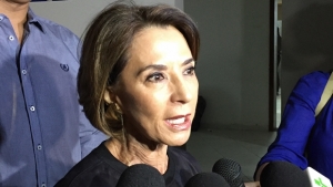 Secretária concede coletiva de imprensa | Foto: Alexandre Parrode / Jornal Opção