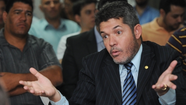 Delegado Waldir durante sabatina no PSDB | Foto: Renan Accioly / Jornal Opção 