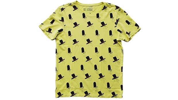 Peça Bird Traffic aborda inversão de papeis 