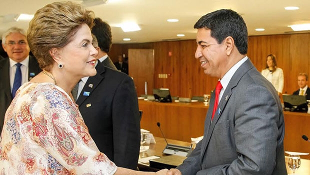 Presidente Dilma e presidente da FGM, Divino Alexandre, prefeito de Panamá | Foto: Divulgação/FGM