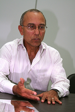 Ilesio Inacio Presid. da Ademi Ed Peliukano 14=07=09 (4)