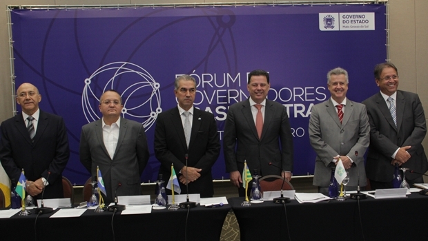 Governadores do Centro-Norte reunidos em Campo Grande | Foto: Marco Monteiro 
