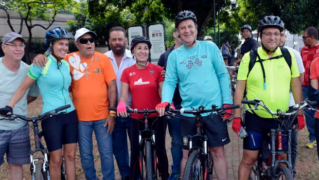 Paulo Garcia participou de passeio ciclístico durante inauguração | Divulgação/Prefeitura de Goiânia