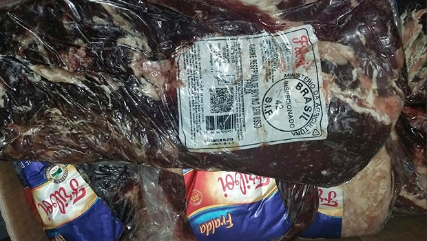 Carne bovina está entre os produtos apreendidos | Foto: Procon/Divulgação