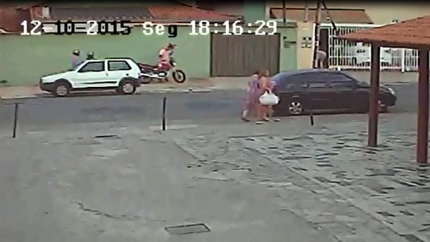 Câmeras mostram ação na casa de vereador | Reprodução/Vídeo