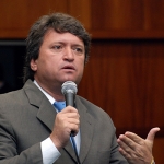 Evandro Magal, gestor eficiente, é favoritíssimo em Caldas Novas | Denise Xavier