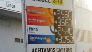 Postos de combustível de todo o estado têm de se adequar | Marcello Dantas