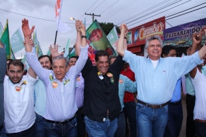 Lucas Vergilio e Iris Rezende e Ronaldo Caiado e Armando Vergílio