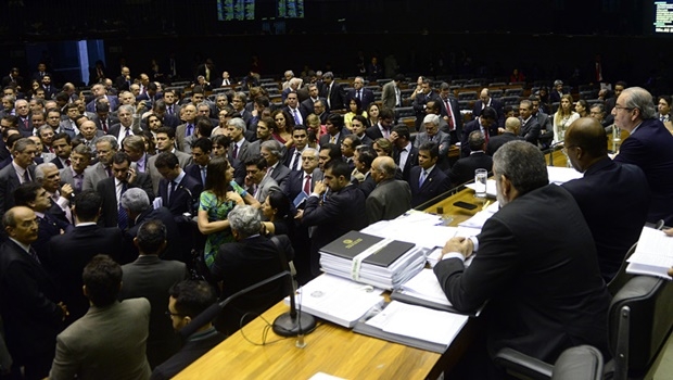 Brasília- DF- Brasil- 19/11/2015- Sessão extraordinária para discussão e votação de diversos projetos. Foto: Gustavo Lima/ Câmara dos Deputados