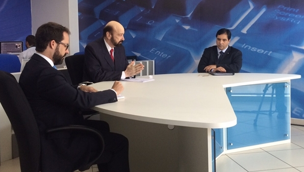 Buonaduce e Lúcio Flávio se enfrentaram durante o debate