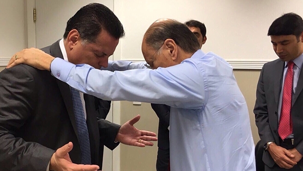 Governador Marconi Perillo e bispo Edir Macedo | Foto: Divulgação