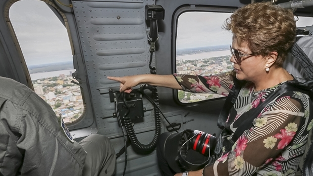 Dilma sobrevoa regiões afetadas do RS | Foto: Roberto Stuckert Filho/PR