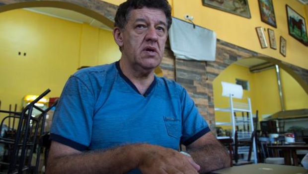  "Existem dois tipos de funcionário: o técnico e o motivado pela profissão. Entre o técnico e a pessoa motivada, eu quero a motivada”, diz Paulo Pagani, que teve a ideia de contratar idosas | Marcello Casal/Agência Brasil