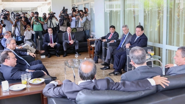 Governadores reunidos no Palácio Buriti |. Foto: Luiz Chaves/Palácio Piratini