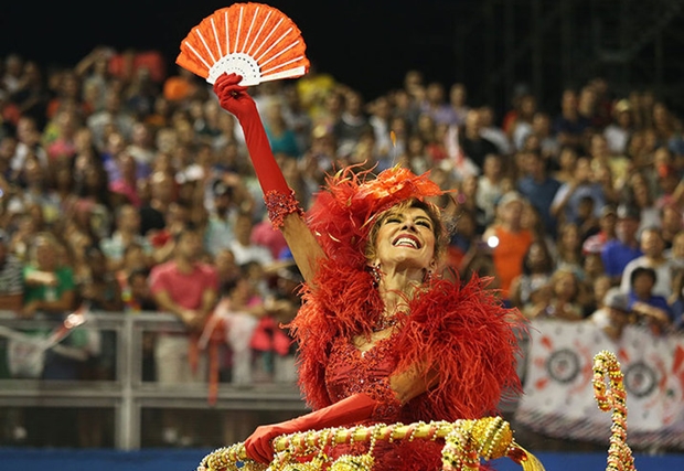 A atriz durante desfile da Mocidade Alegre, de São Paulo | Foto: Liga SP