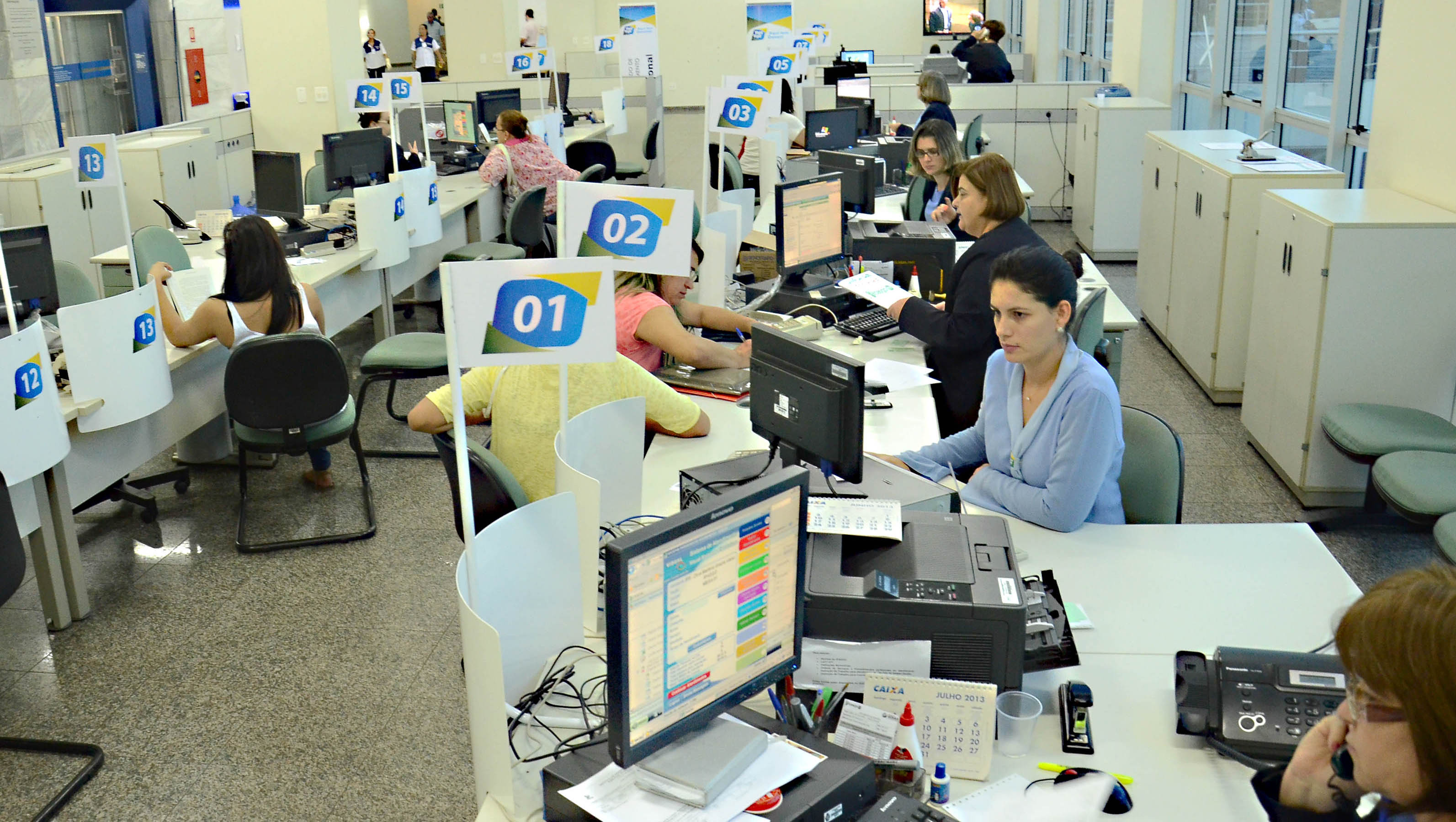 O compromisso que o governador Marconi Perillo tem com o servidor é enorme, tanto que é sua prioridade número um pagar os salários em dia” | Foto: Mantovani Fernandes