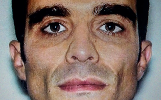 Adlène Hicheur é um físico terrorista da França e Argélia