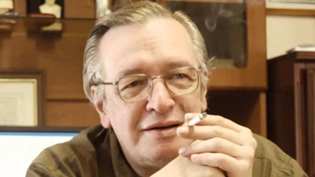 Olavo de Carvalho: filósofo é um intelectual expoente do conservadorismo