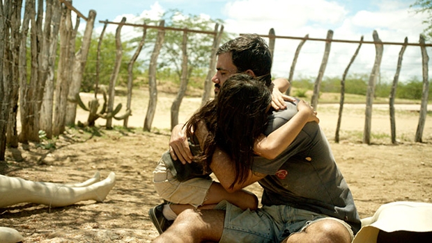 Cenas do filme Boi Neon