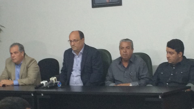 Rodrigo Forti, diretor de Administrativo-Financeiro, presidente da Comurg, Edilberto Dias, diretor Operacional, Ailson Alves e o diretor de Planejamentom Heyler Luiz Leão, durante cerimônia de posse dos cargos. Foto: Larissa Quixabeira