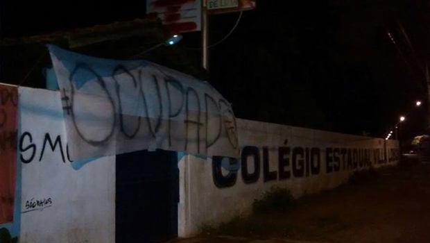 Colégio Villa Lobos, em Aparecida de Goiânia | Foto: reprodução / Secundaristas em Luta