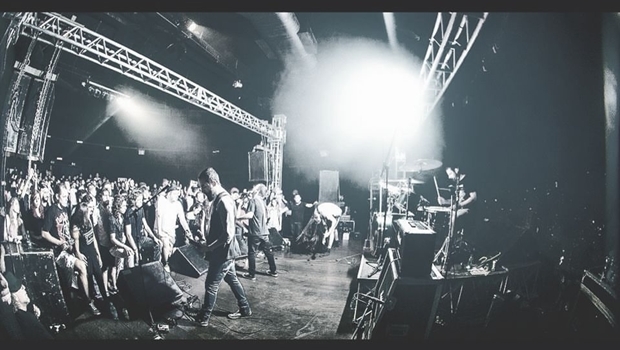 O disco novo do Hellbenders, gravado no deserto da Califórnia, deve sair em março ou abril | Foto: Pedro Margherito