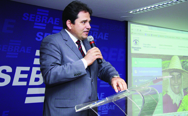 artigo_jose maria e silva.qxd
