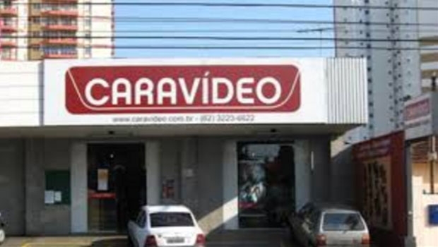 Fechamento da tradicional locadora é lamentado por leitores
